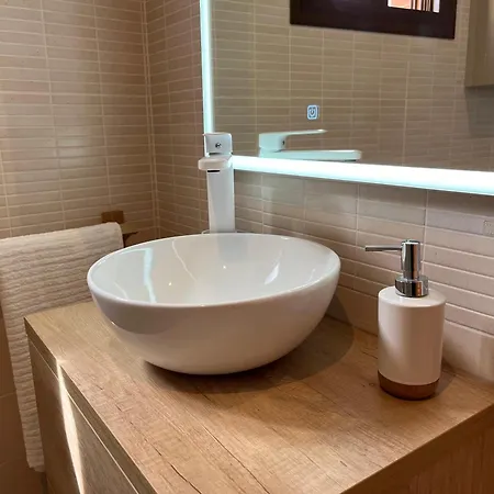 شقة Duplex Con Terraza Privada Y Parking A 15 Minutos De Sevilla دوس إرماناس